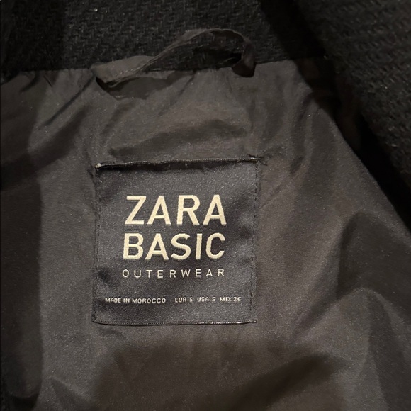 Zara women’s Black Coat - Picture 2 of 4